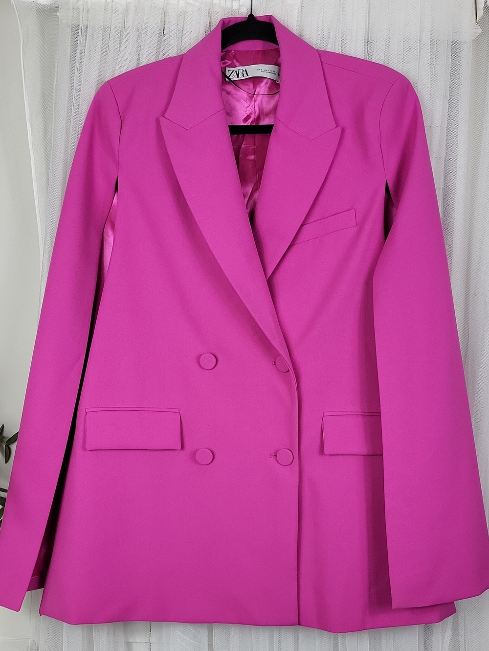 NWOT Zara Bright Fuchsia Double-Breasted Cape/Blazer. Size S